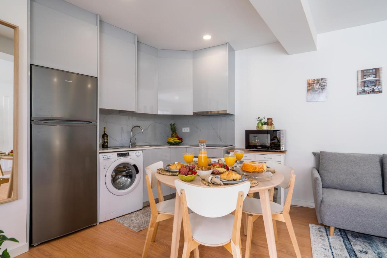 Host Wise - Comfy Sunny Flat - Prime Location Apartment Porto Luaran gambar
